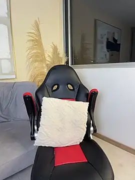 צ'אט XXX בשידור חי של PaulPhoenix_