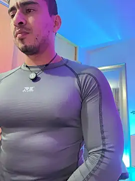 Chris_Clarck Adlı Modelin Canlı XXX Sohbeti