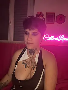 Živý XXX chat callmelouve