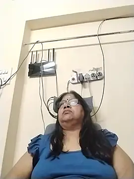 bigbum68n Live XXX chat