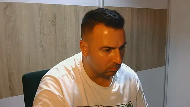 VanillaTime78-Jorge Adlı Modelin Canlı XXX Sohbeti