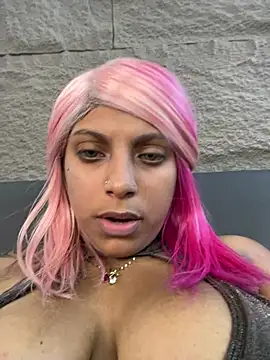 GiaRedd's Live XXX Chat