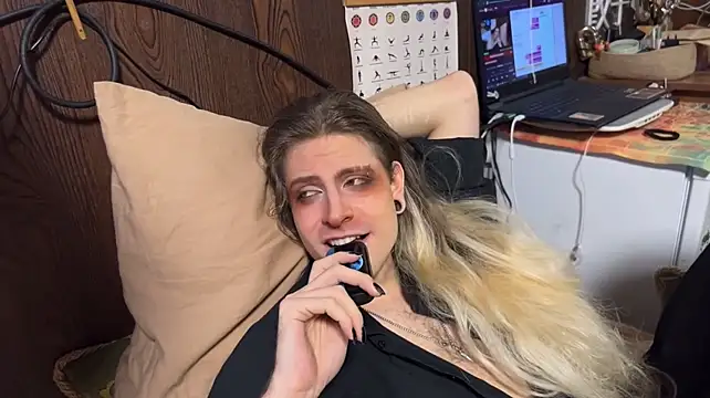 bambi_boi18 – Live XXX-chat