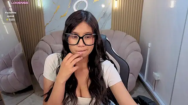 Chat XXX en directo de Eimy18_b