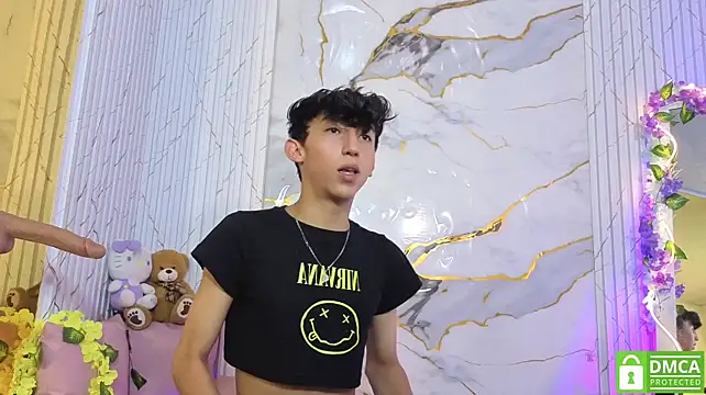 XXX chat uživo modela ETHANN_TAY1