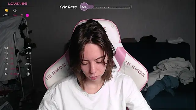 Allie_Hazie Adlı Modelin Canlı XXX Sohbeti