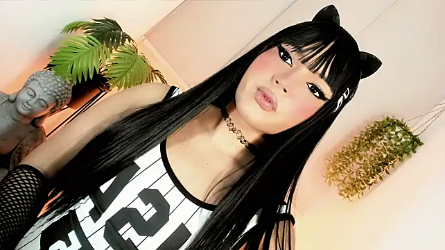 misstreslatinのライブXXXチャット