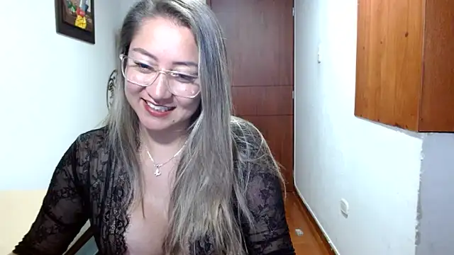 Živý XXX chat officialrosevelvett