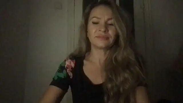 Živý XXX chat Tavonira
