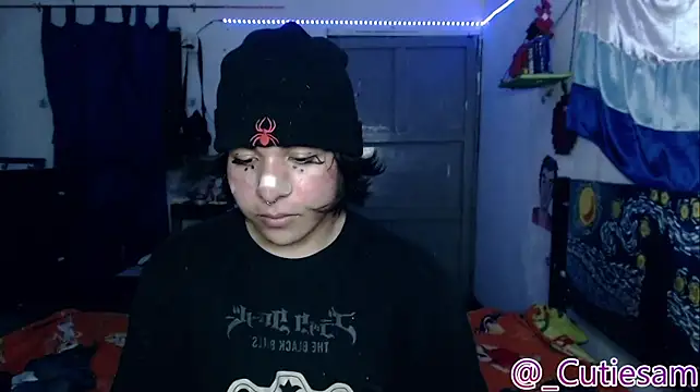 Czat XXX na żywo – Cutie_Sam