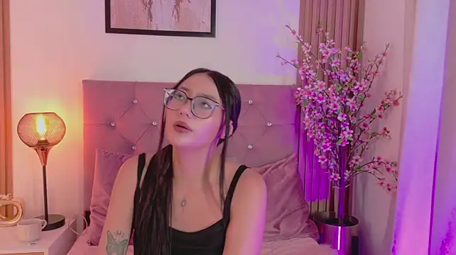 ravena_queen – Naživo XXX chat