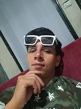 ZaneHoward – Naživo XXX chat