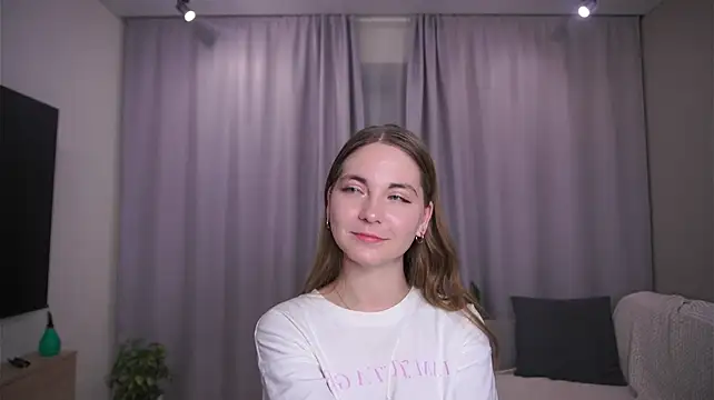 Živý XXX chat YolandaThorpe