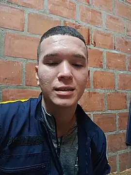 Chat +18 de Mikedotow ao vivo