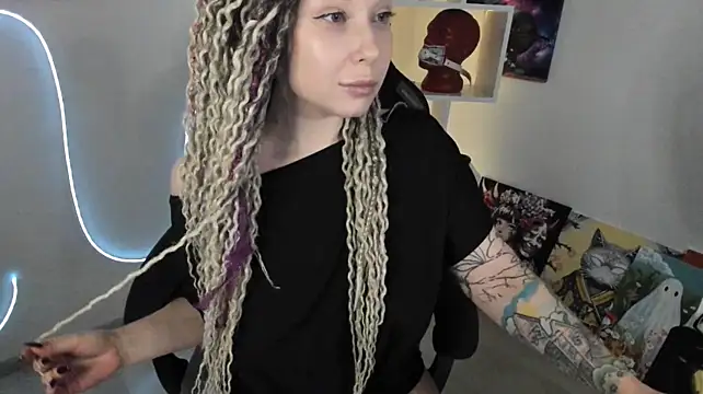 HoneySallyMoore's Live XXX Chat