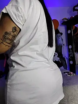 vaiolet_triana – Naživo XXX chat