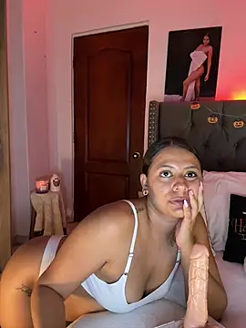 ema_zoe's Live XXX Chat