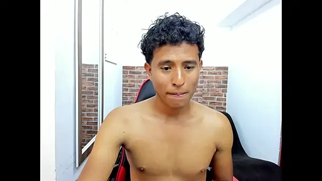 WIZARD-ALESSANDRO Chat XXX live
