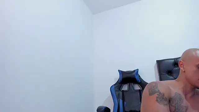 צ'אט XXX בשידור חי של doublefun24