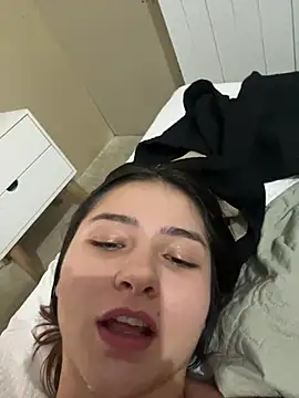 Vikycon Chat XXX live