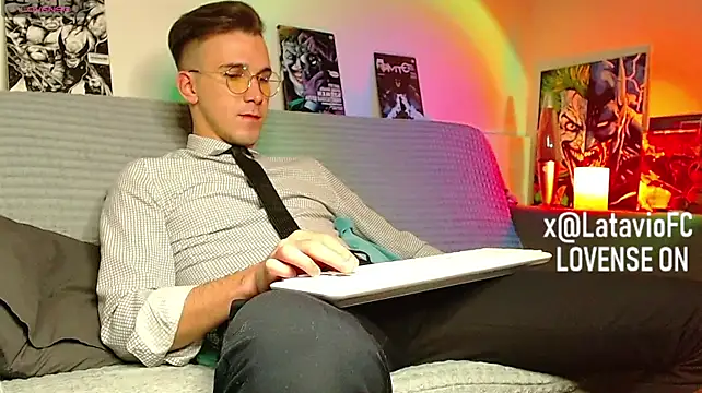 Midnighter_ élő XXX-chatje