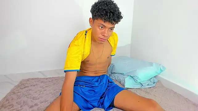 Czat XXX na żywo – Taley_Carter