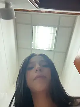 TiniLoveXXX Chat XXX in diretta
