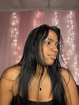 FlorSalvaje_'s Live XXX Chat