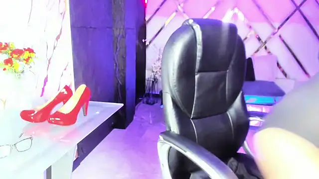 دردشة afroditta_hill الجنسية المباشرة