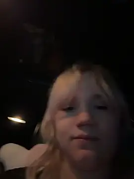 Cutiepiespanks' Live XXX Chat