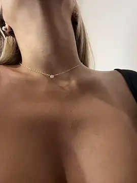Chat XXX ao vivo de iam_sofia__