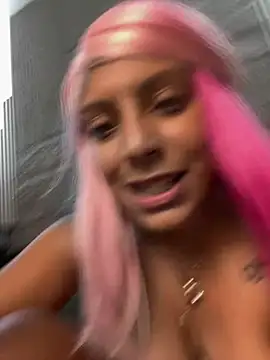 GiaRedd's Live XXX Chat