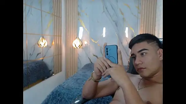 Živý XXX chat DominantBoy4