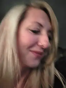Chat XXX en directo de SheIsSomething