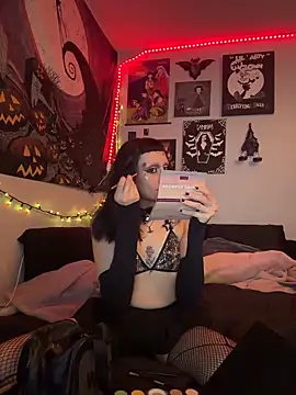 Gothbabbi: онлайн-секс-чат