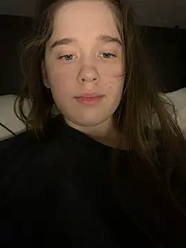 HornyGirlH 现场XXX聊天