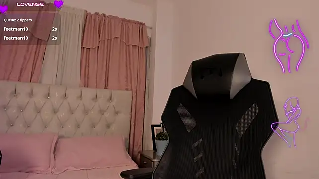 Živý XXX chat CarolineFyre