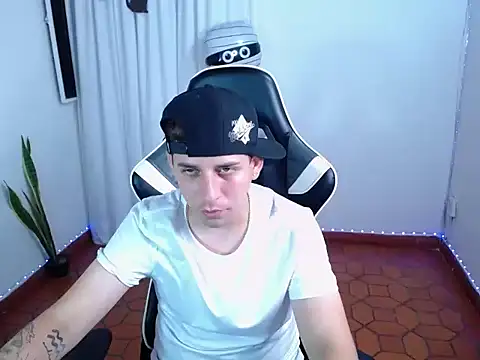 Živý XXX chat 420Liam