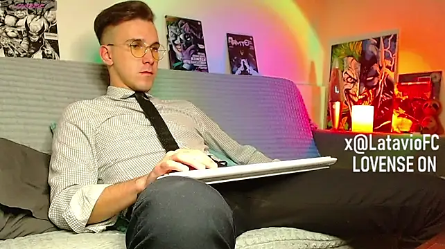 Midnighter_ live XXX chat