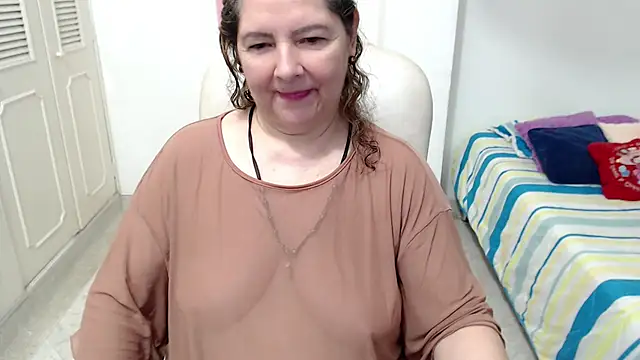 leonela_69's Live XXX Chat