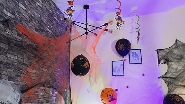 צ'אט XXX בשידור חי של TokyoSky