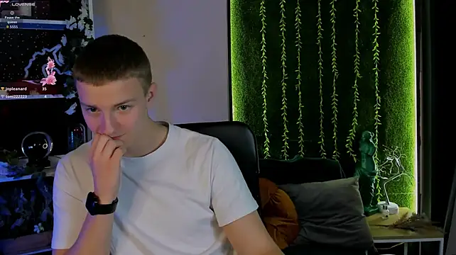 Chat XXX Live noah_nero
