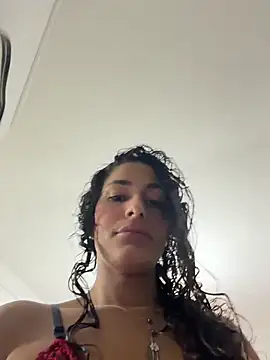 Luana_264 Adlı Modelin Canlı XXX Sohbeti