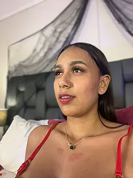 Chatroom XXX en direct de MiilaBlake