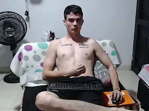 Zac_Efront Adlı Modelin Canlı XXX Sohbeti