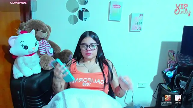 Chat +18 de angelina_77 ao vivo