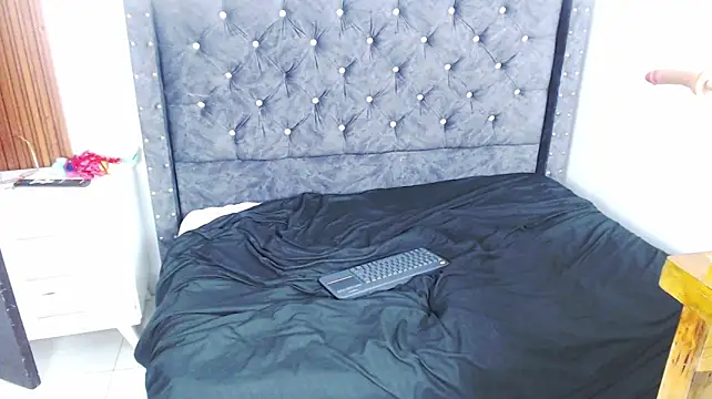 yeisury23 – webcam-show