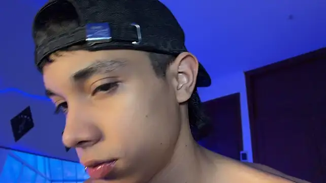 RoughDiamond_ Chat XXX live