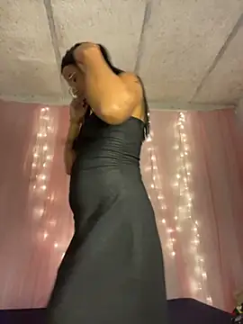 FlorSalvaje_'s Live XXX Chat