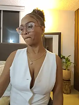 BiiancaEstradaa Chat XXX in diretta